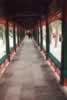 The Long Corridor. The longestest painted corridor in the world. The crossbeams of the Long Corridor are decorated with more than 8,000 color paintings with Chinese landscape and historical stories as their themes. (35,231 bytes)