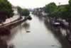 Canal in the town of Tongli (46,824 bytes)